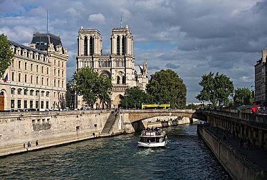 《生块叉烧好过生你》12月12日发售，投胎成叉烧闯破地狱